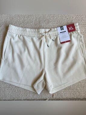 NEW LUXY Buttery Soft w/ functional Drawstring Lounge Shorts